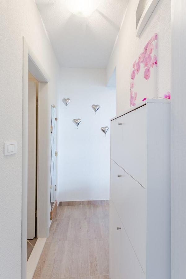 Apartment Anamaris Solin Eksteriør bilde