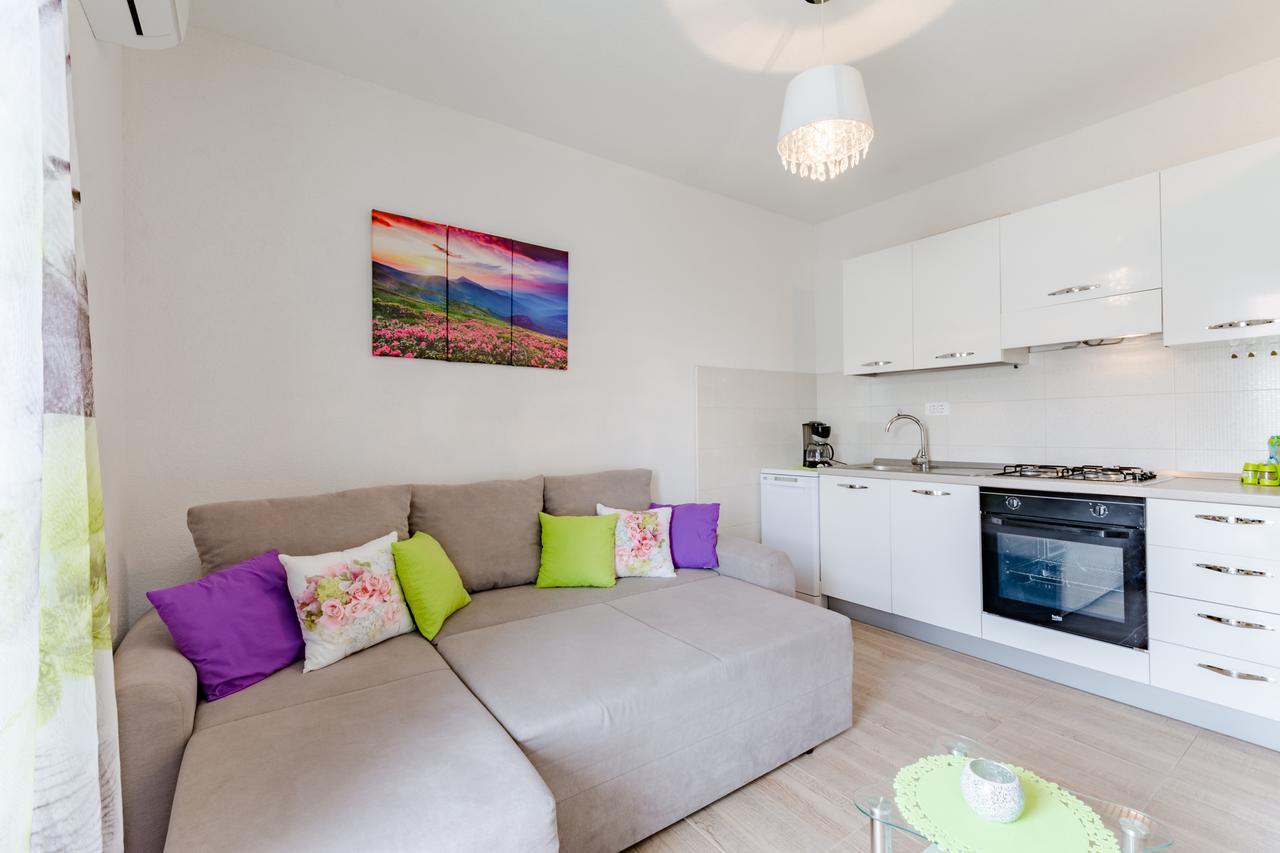 Apartment Anamaris Solin Eksteriør bilde
